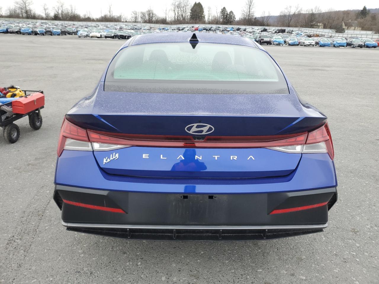 2024 Hyundai Elantra - Image 6