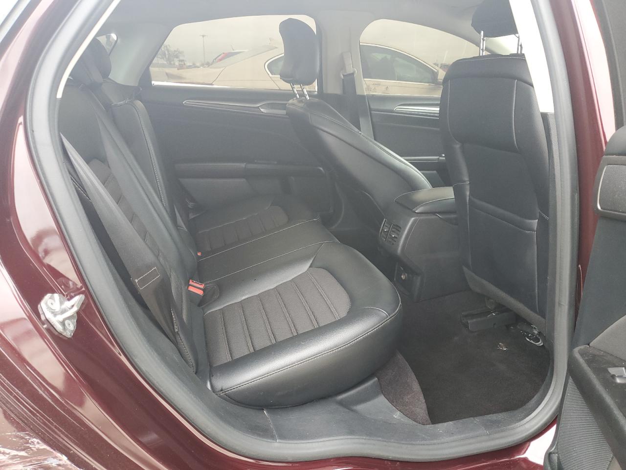 2017 Ford Fusion - Image 10