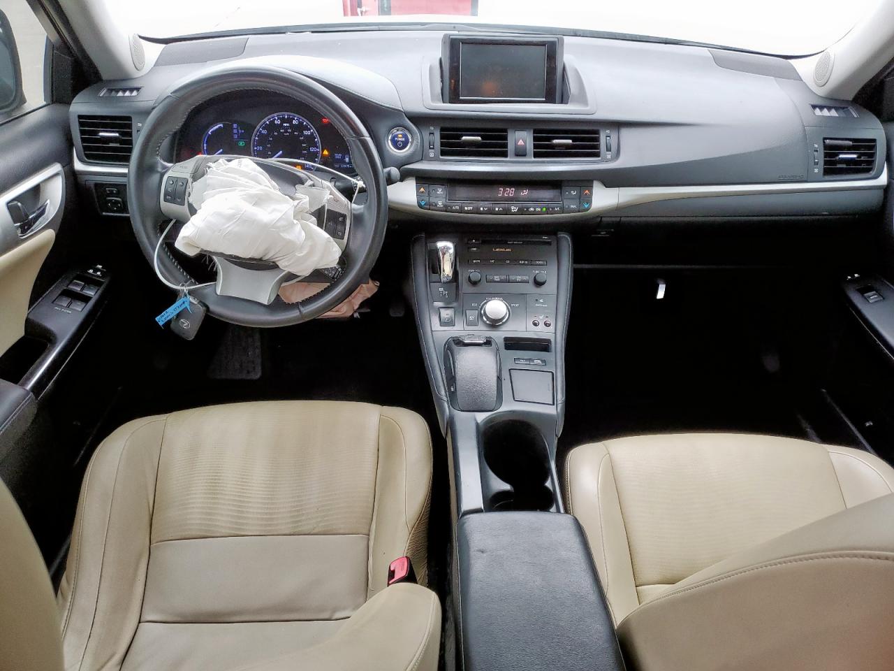 2012 Lexus CT - Image 8