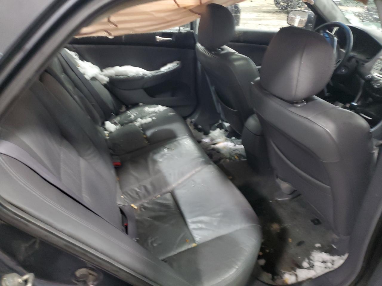 2006 Honda Accord - Image 11