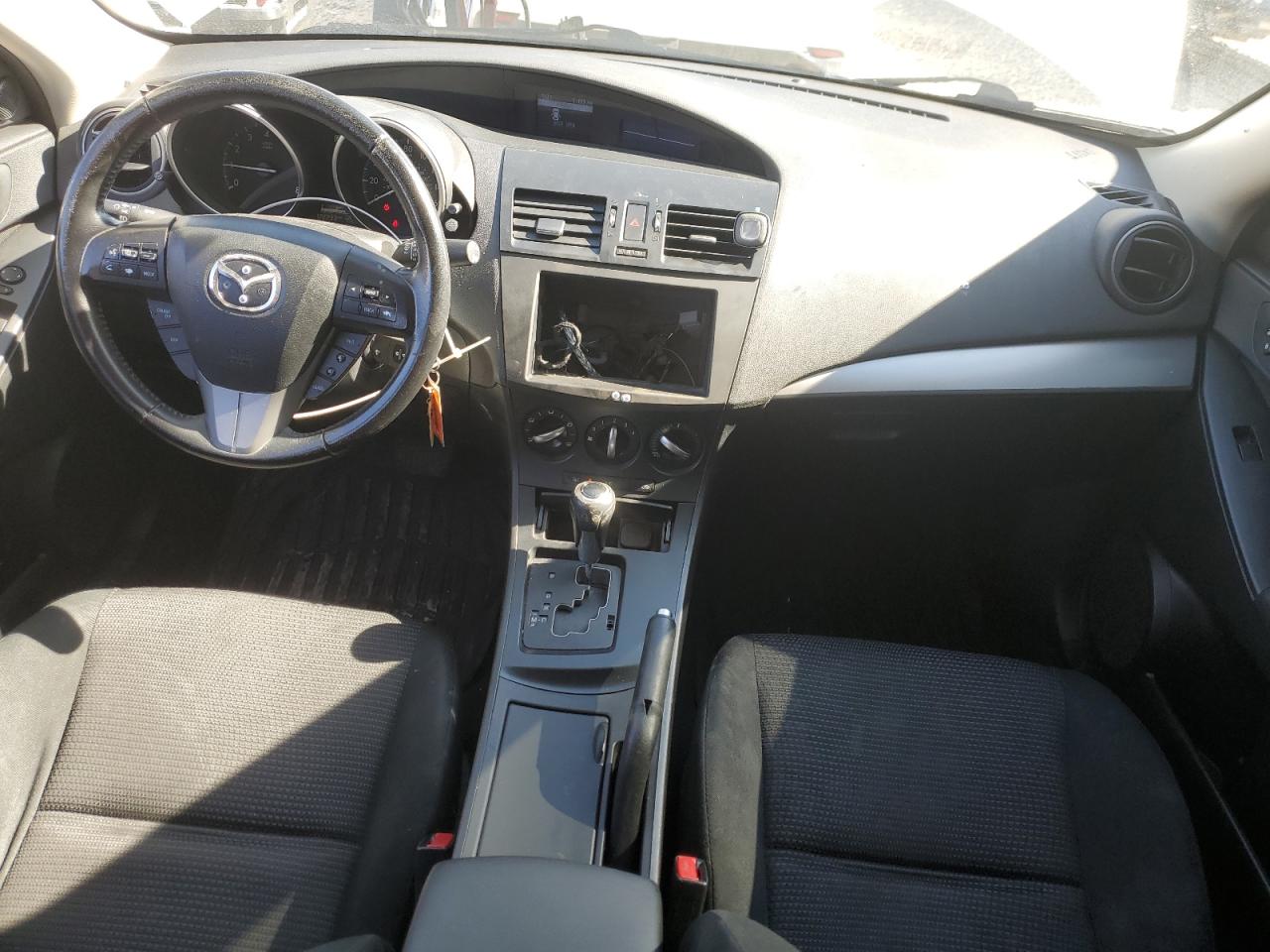 2012 Mazda 3 - Image 8