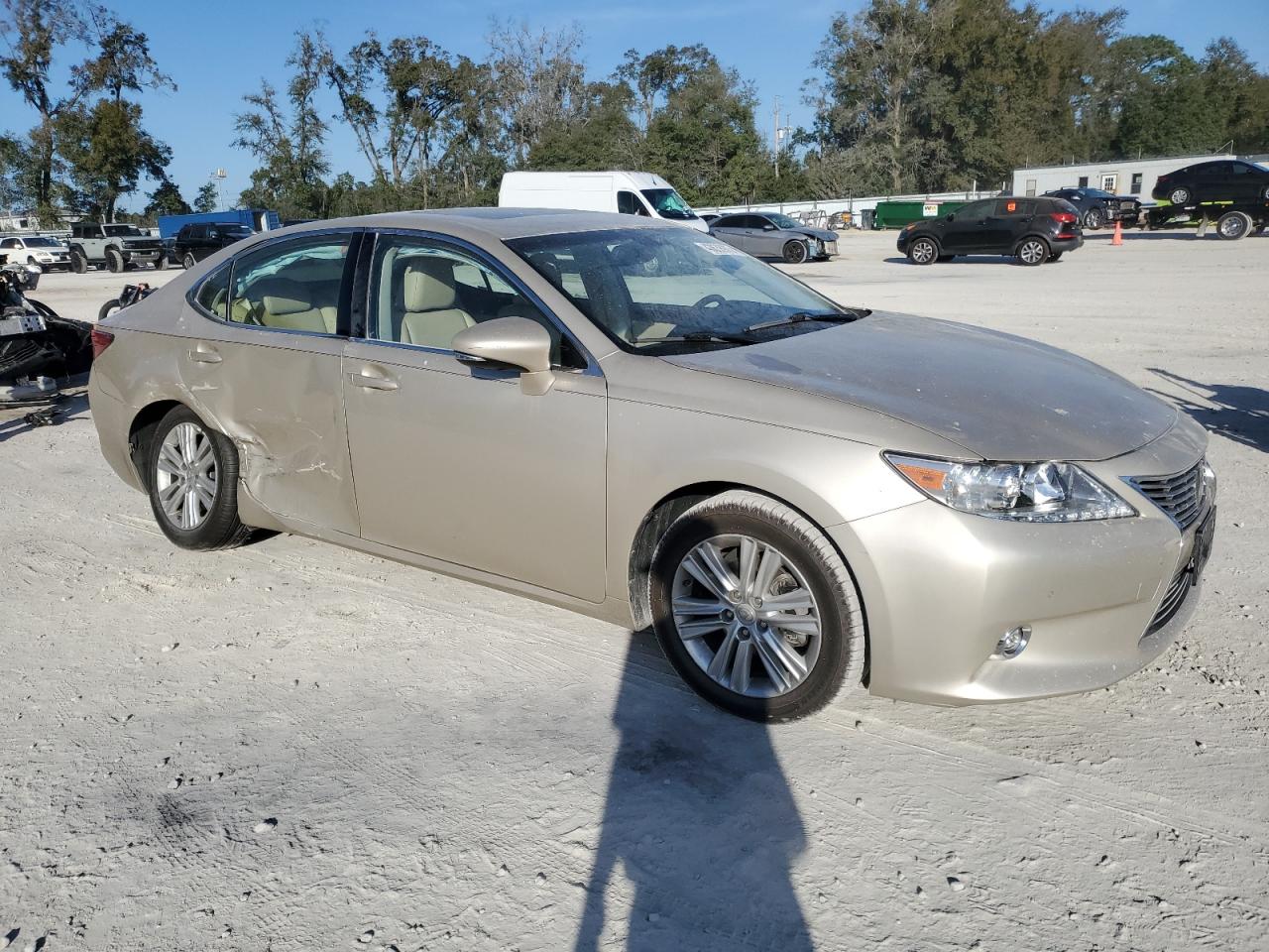2014 Lexus ES - Image 4
