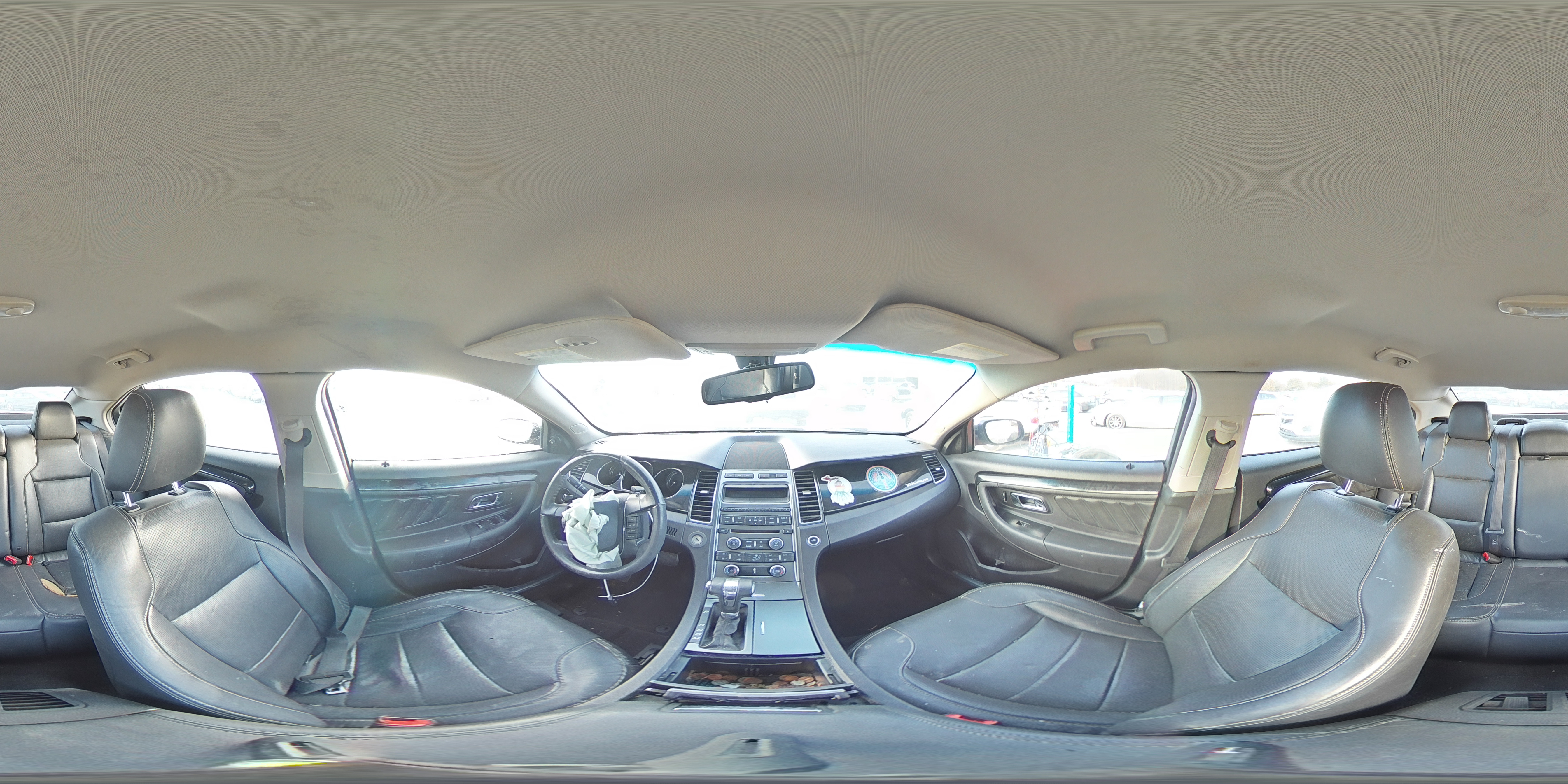 2011 Ford Taurus - Image 12