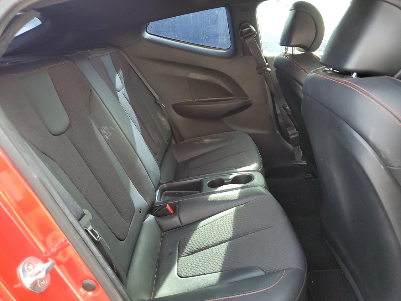 2019 Hyundai Veloster - Image 10