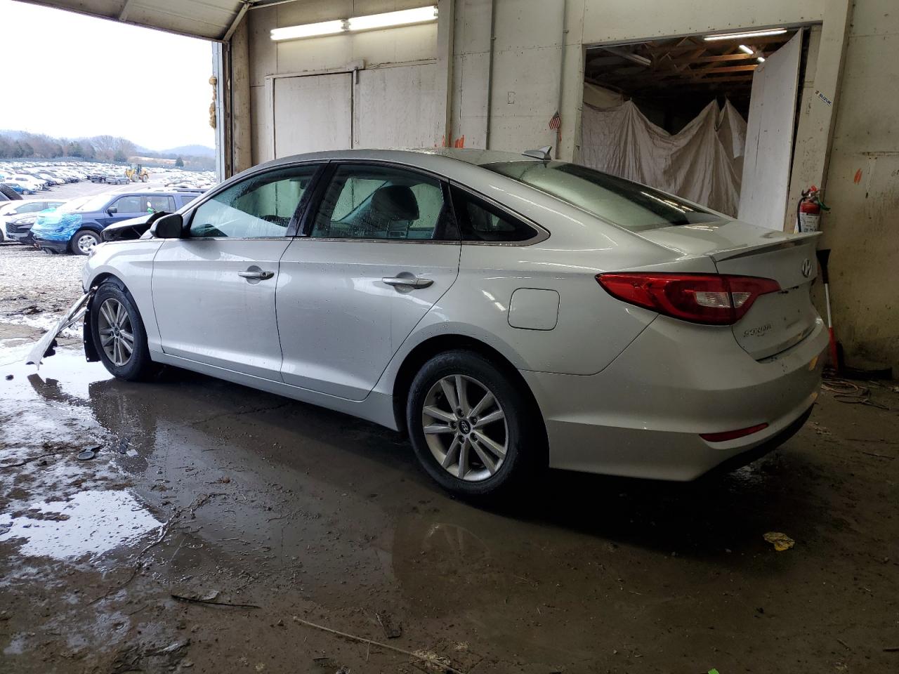 2017 Hyundai Sonata - Image 2