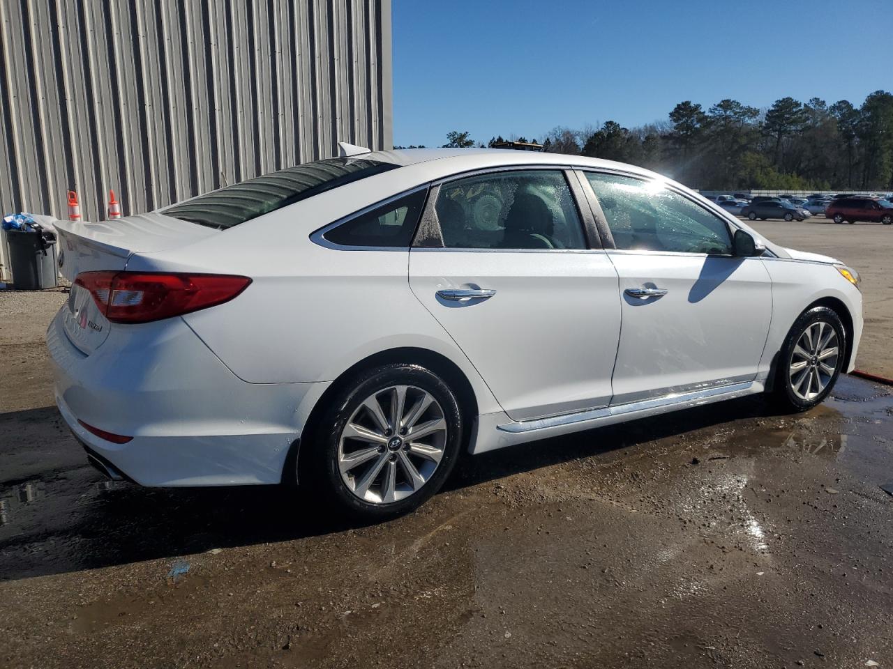 2016 Hyundai Sonata - Image 3