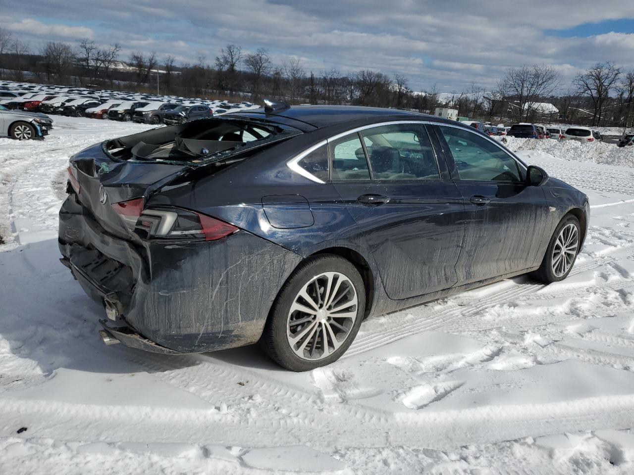 2019 Buick Regal - Image 3