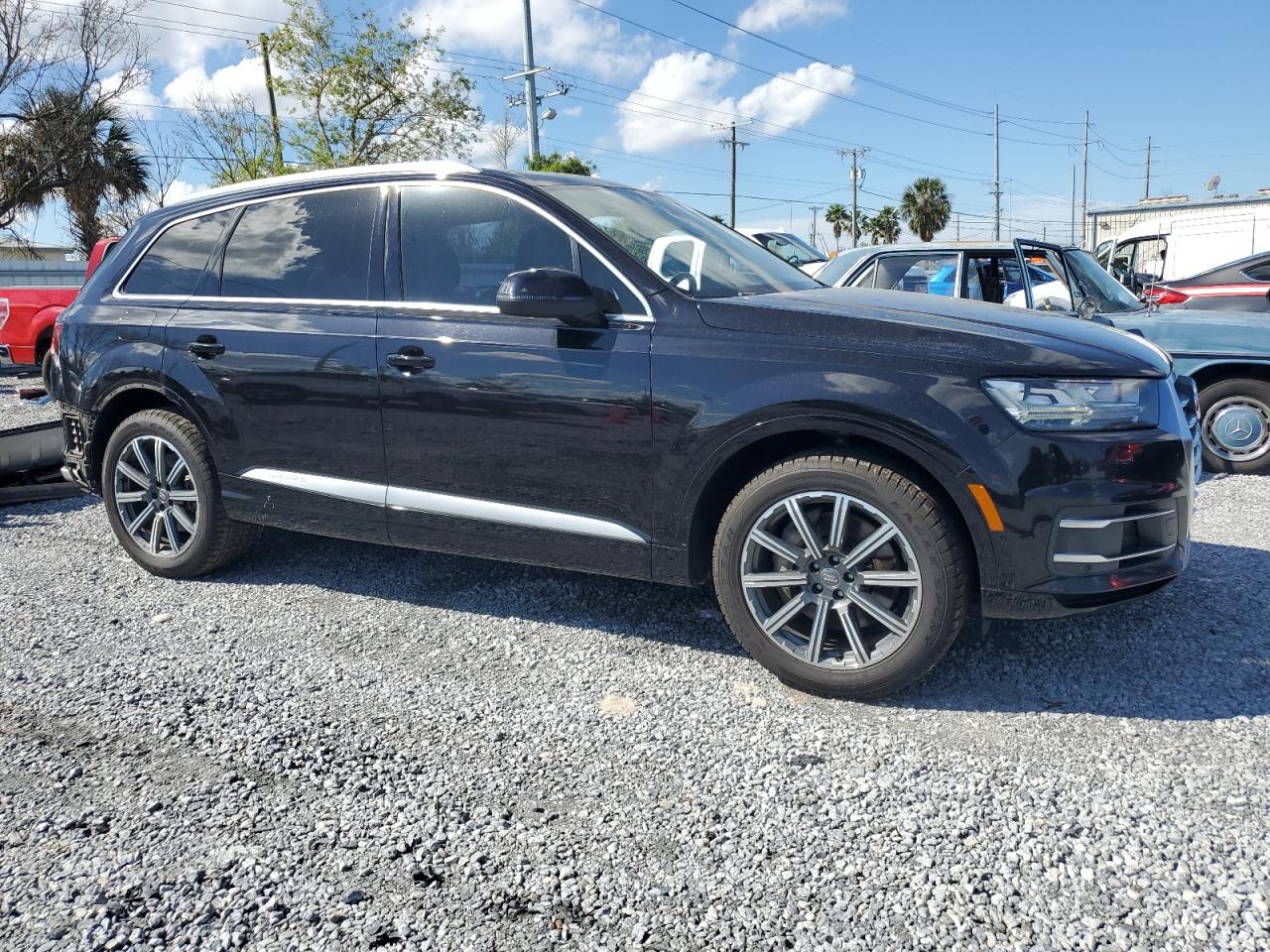 2017 Audi Q7 - Image 4