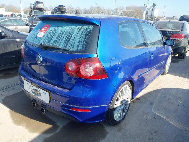 2006 VOLKSWAGEN GOLF R32 S