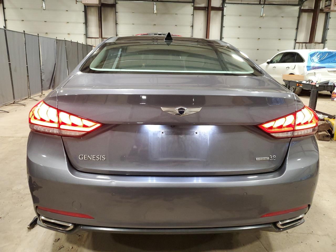 2016 Hyundai Genesis - Image 6