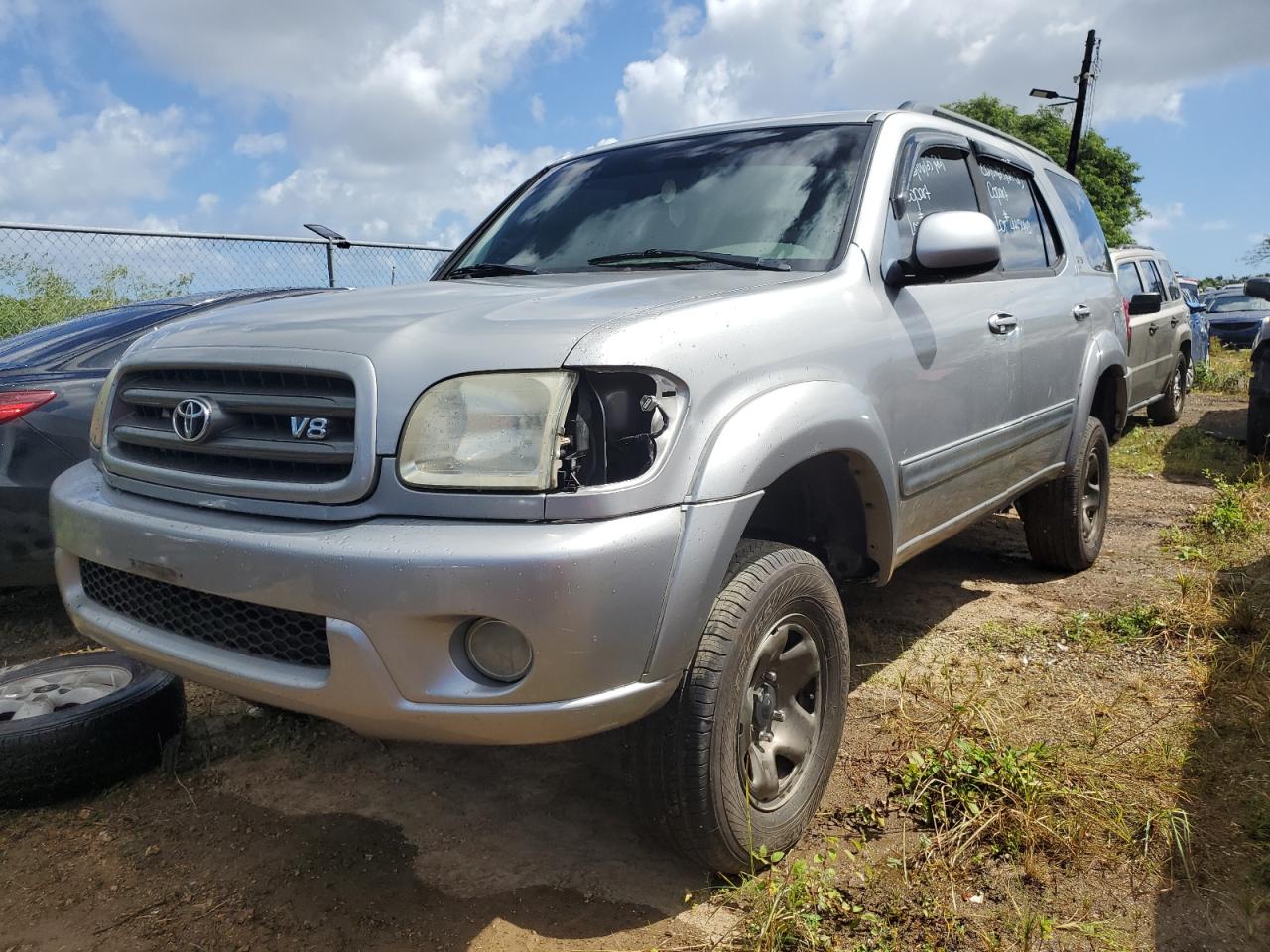 2004 Toyota Sequoia Sr5 for Sale in Kapolei, HI - Vandalism