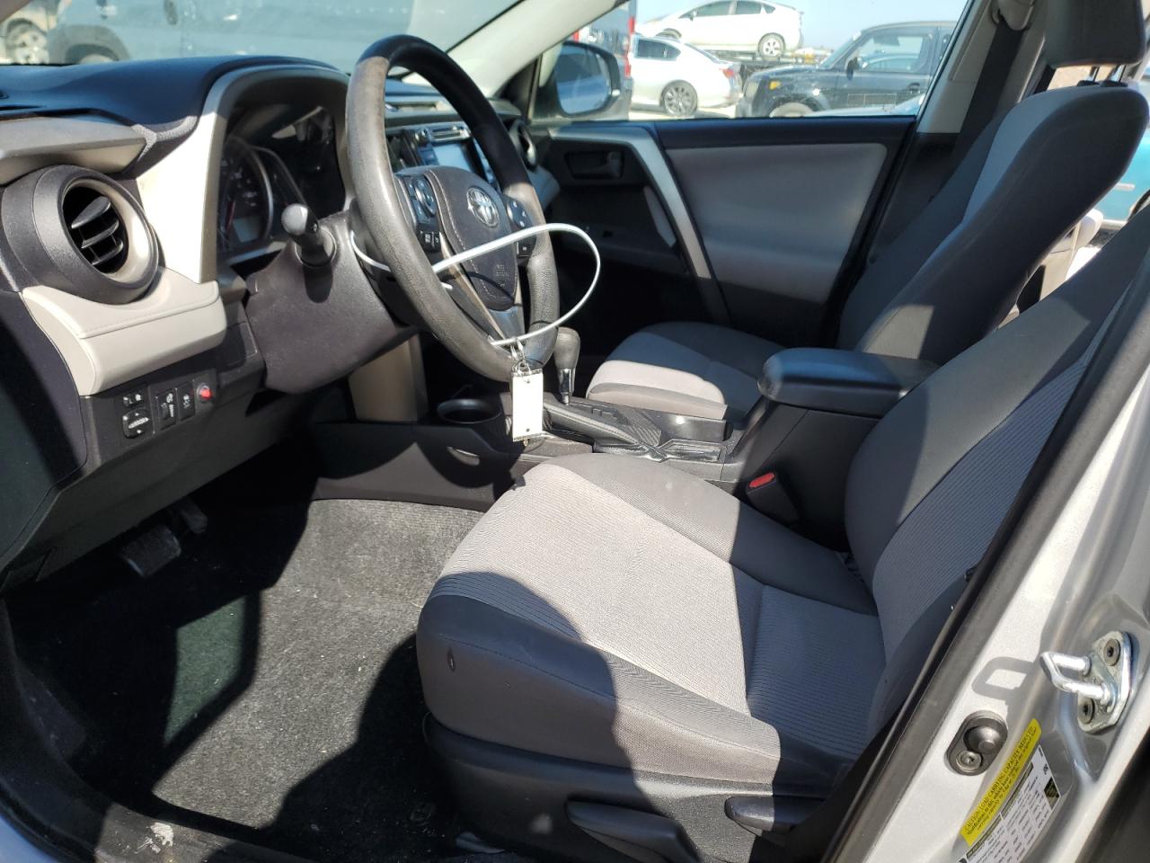 2014 Toyota RAV 4 - Image 7