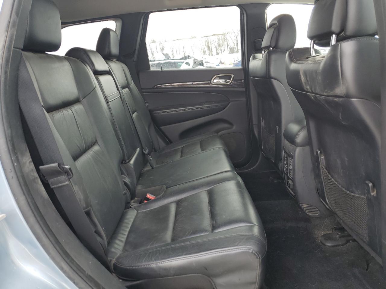 2012 Jeep Grand Cherokee - Image 11