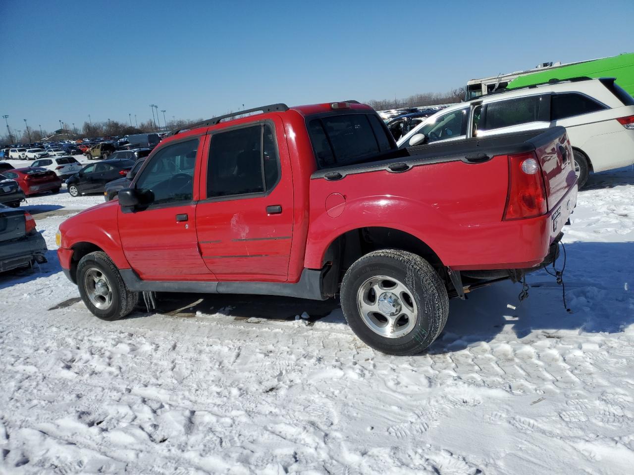 2005 Ford Explorer - Image 2