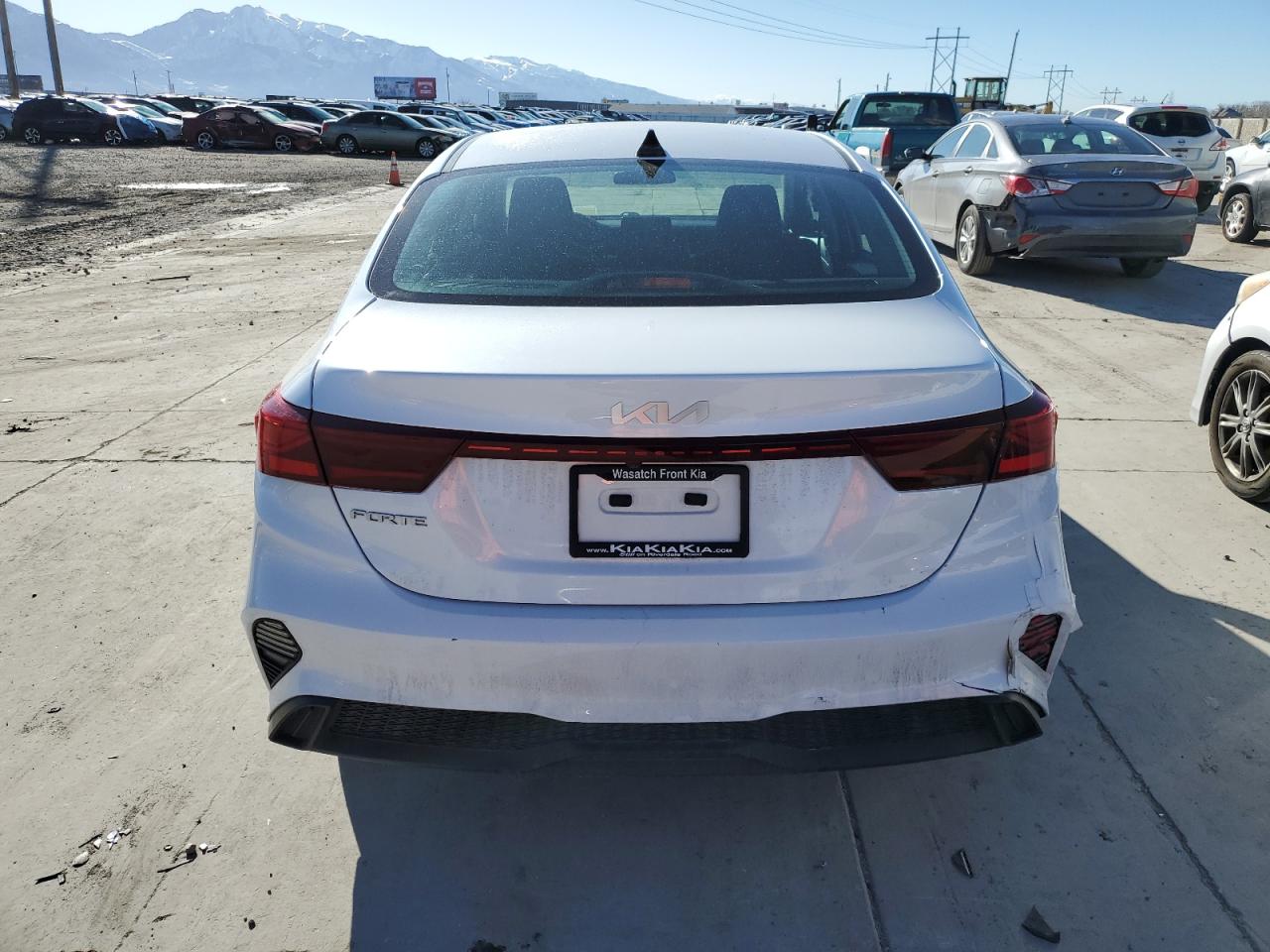 2022 Kia Forte - Image 6