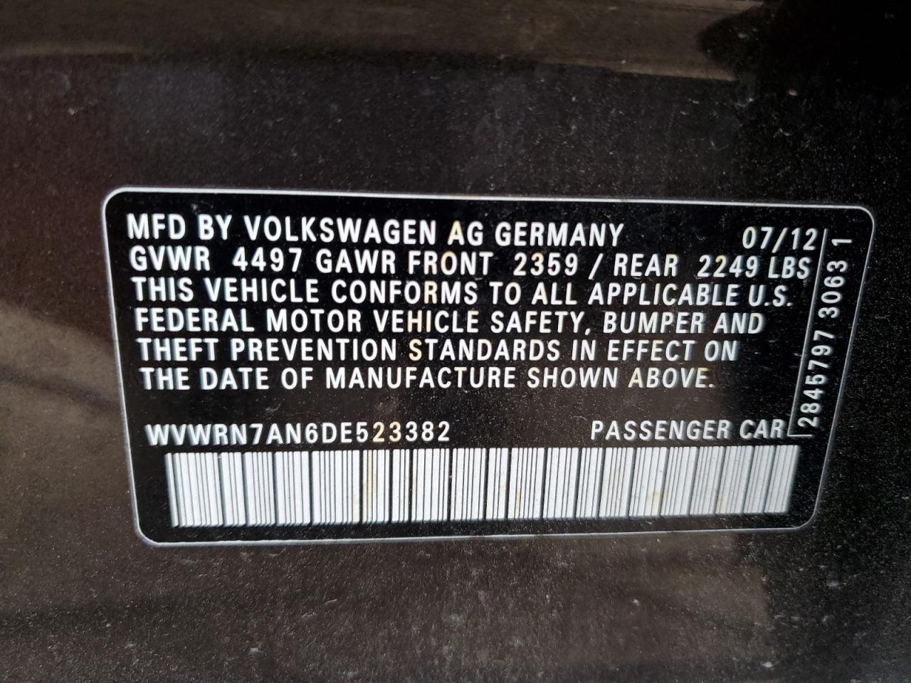 2013 Volkswagen Passat CC - Image 13