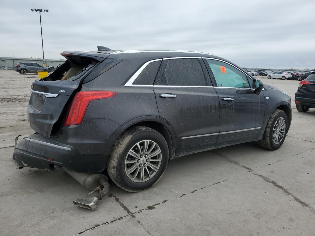 2017 Cadillac XT5 - Image 3
