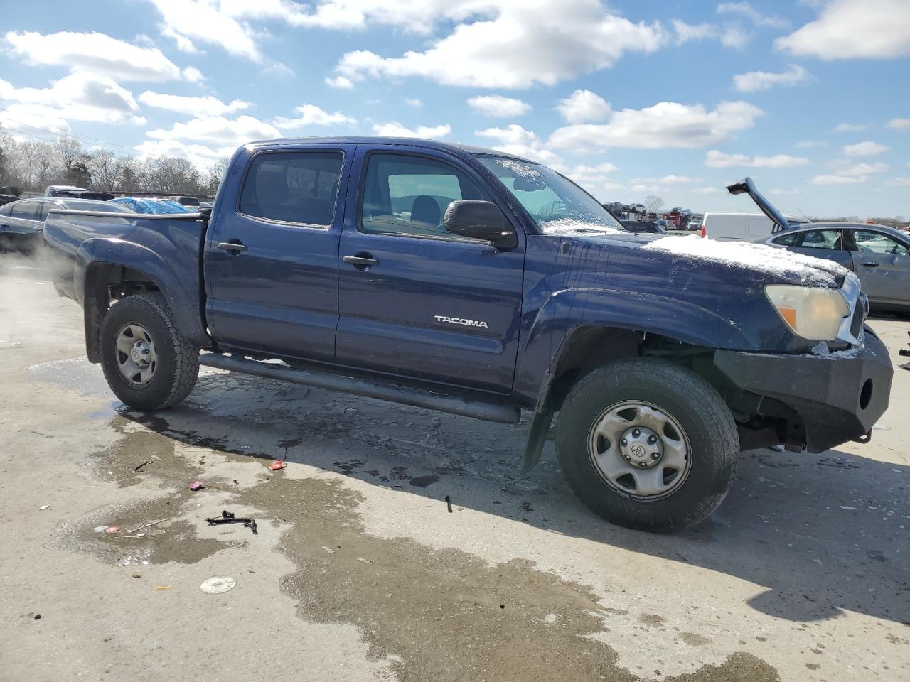 2013 Toyota Tacoma - Image 4