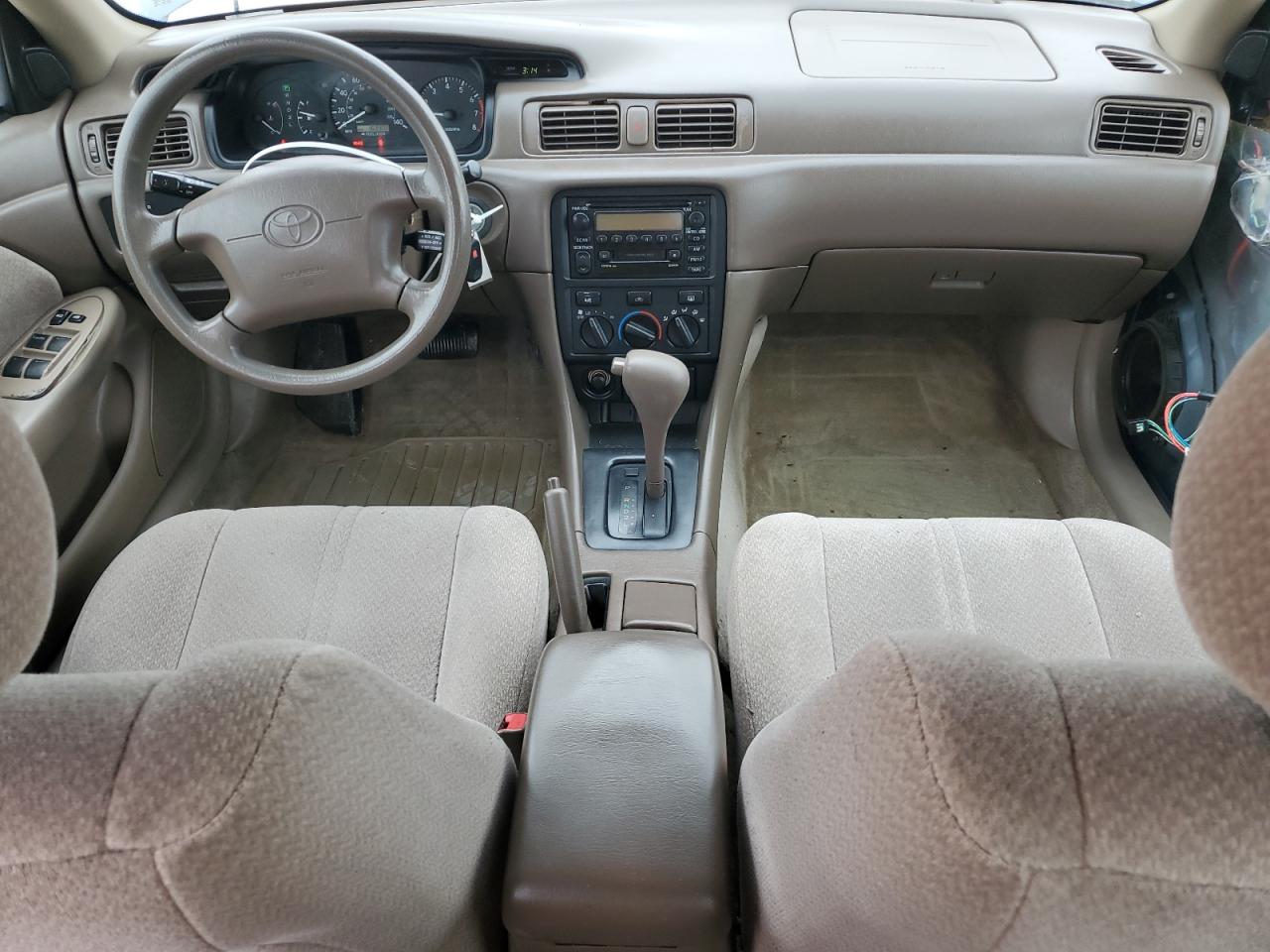 2000 Toyota Camry - Image 8