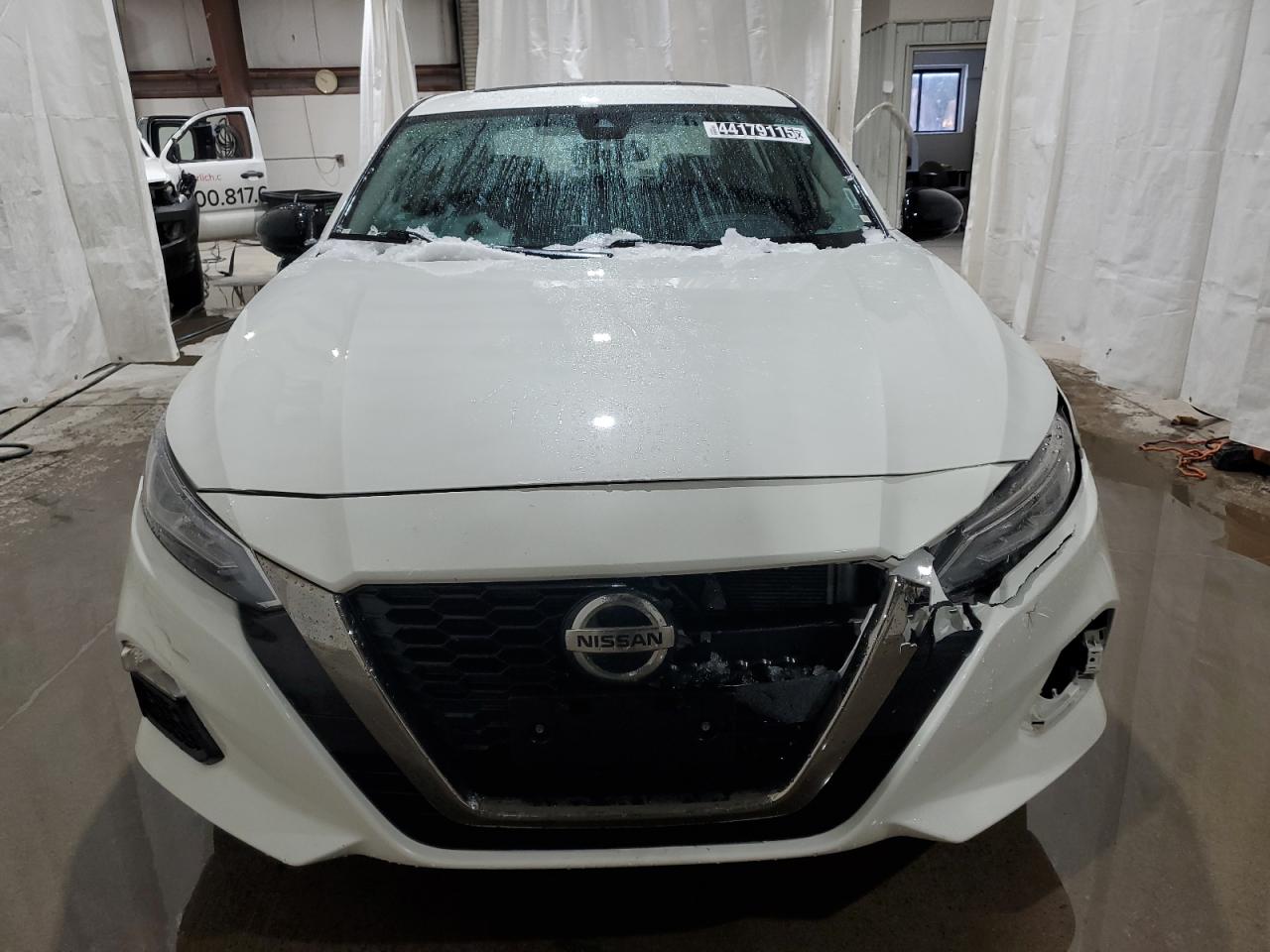2021 Nissan Altima - Image 5