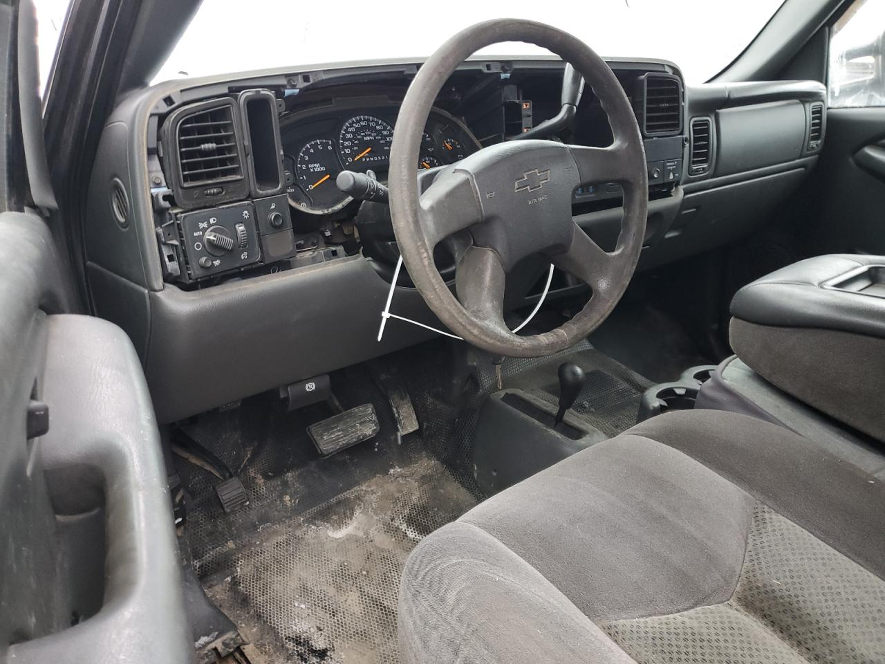 2006 Chevrolet Silverado - Image 8