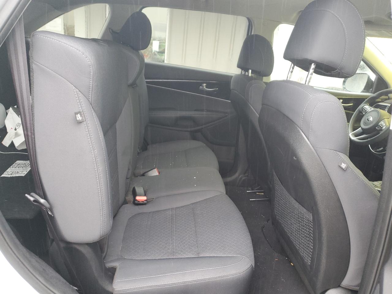 2017 Kia Sorento - Image 11
