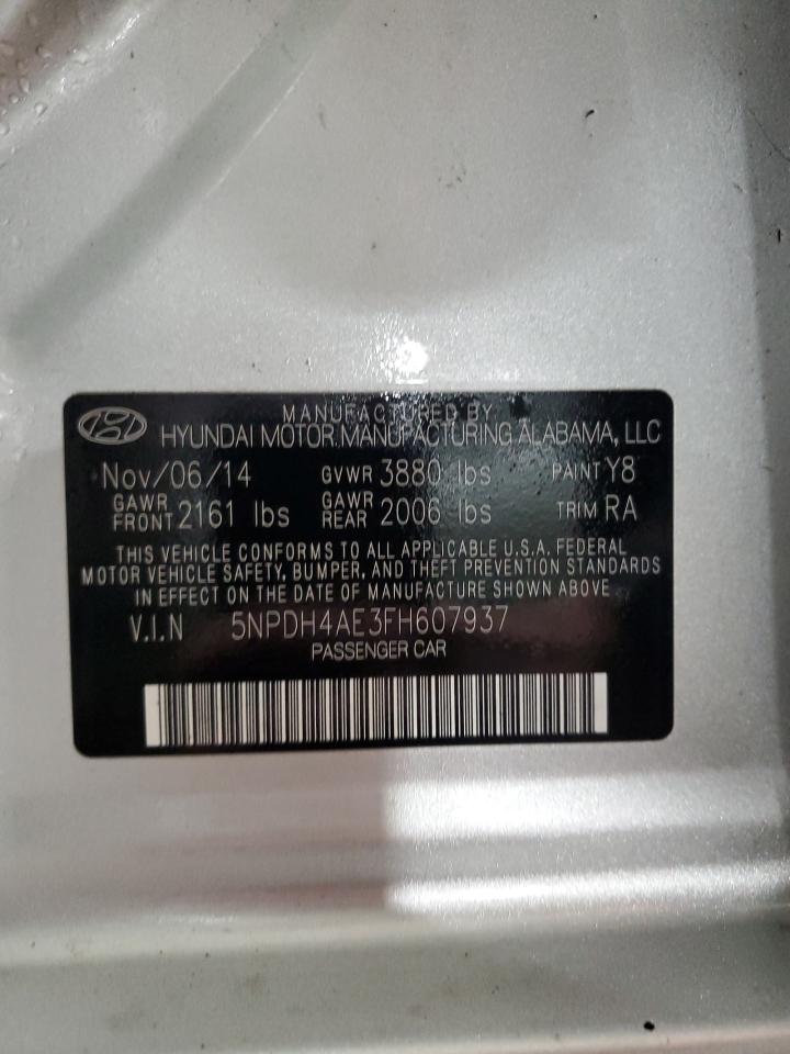 2015 Hyundai Elantra - Image 14