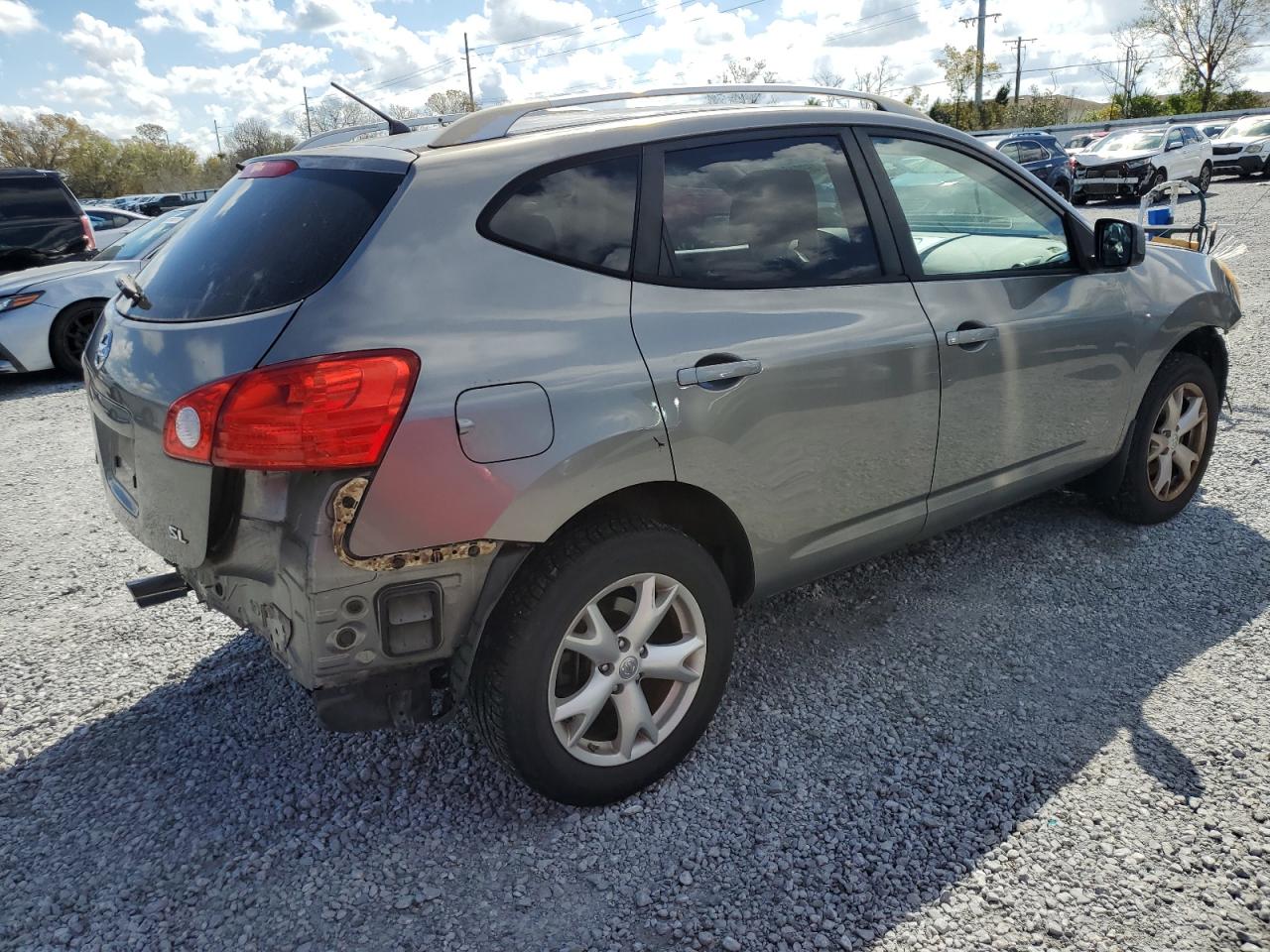 2009 Nissan Rogue - Image 3