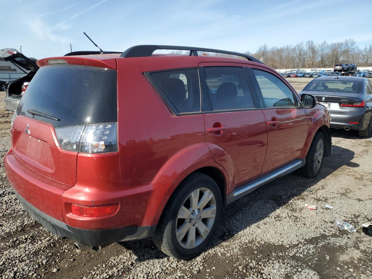 2011 Mitsubishi Outlander - Image 3
