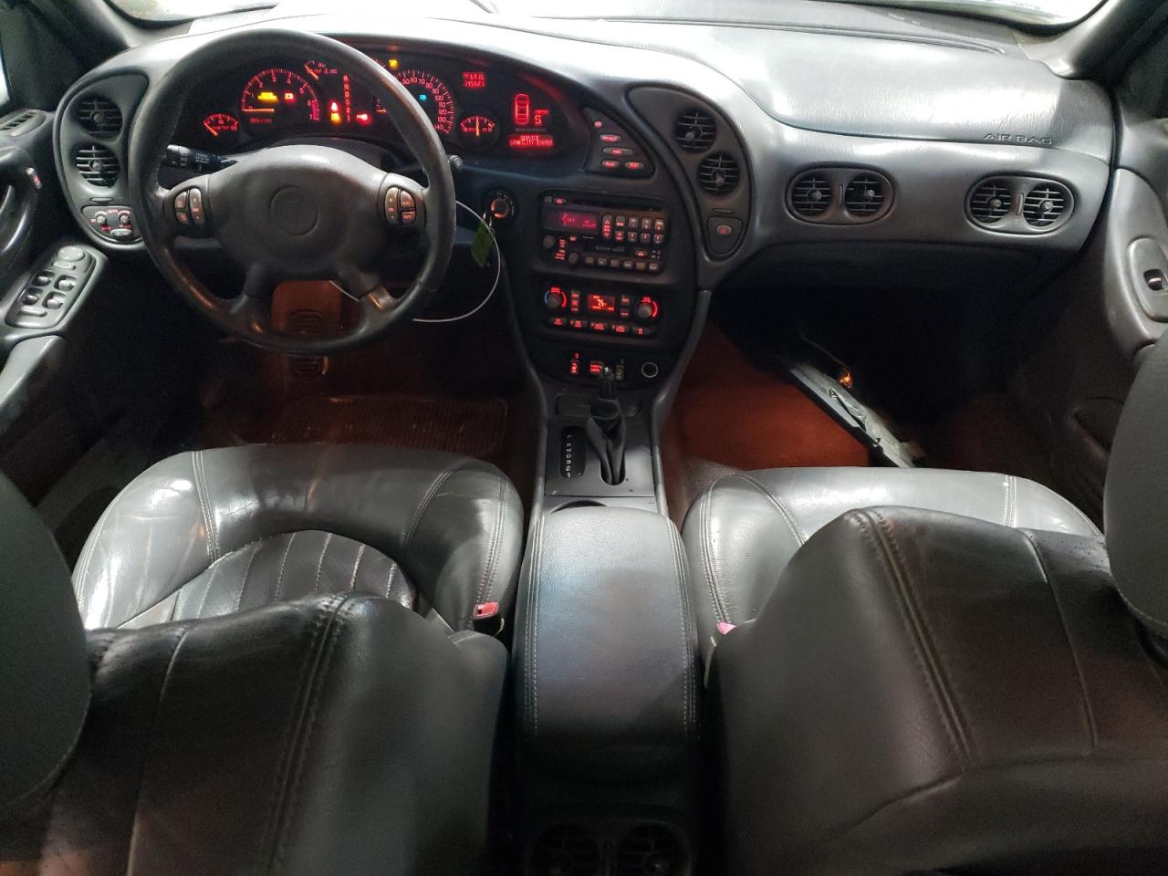 2002 Pontiac Bonneville - Image 8