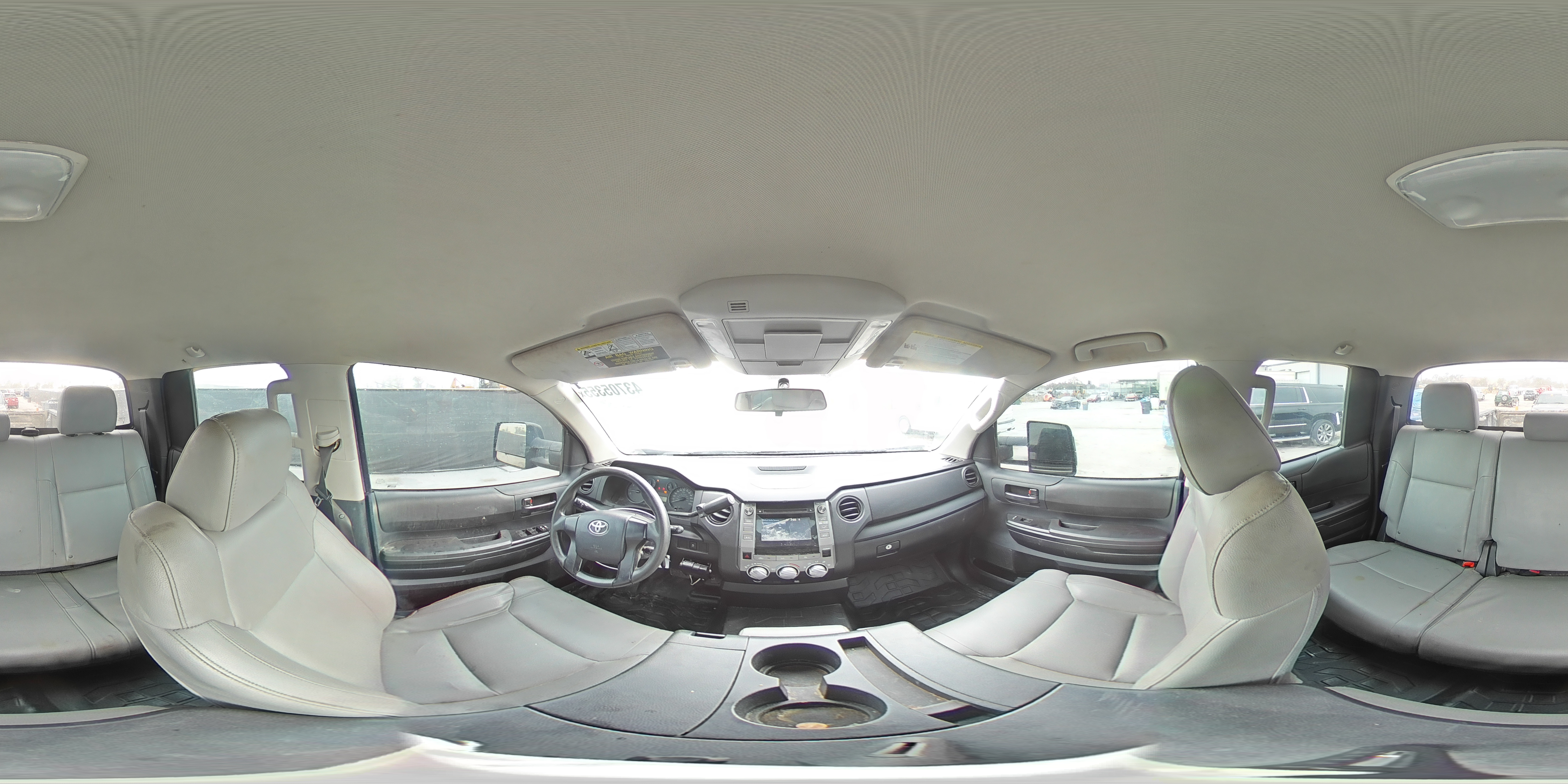 2014 Toyota Tundra - Image 14