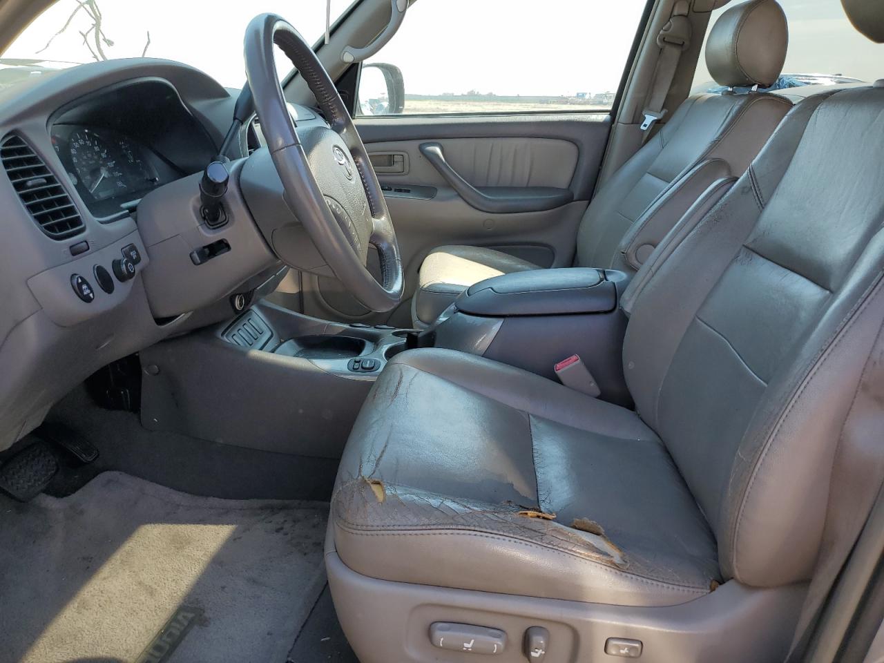 2007 Toyota Sequoia - Image 7