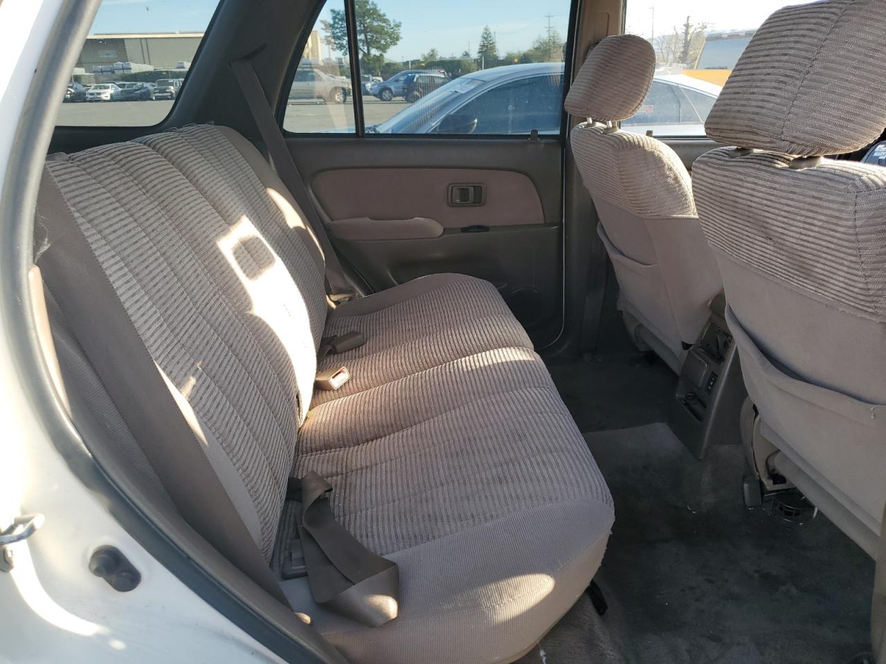 1997 Toyota 4Runner Sr5 VIN: JT3GN86R3V0050052 Lot: 53643925