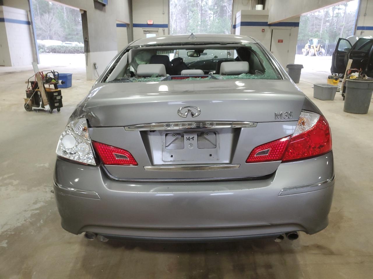 2008 Infiniti M - Image 6