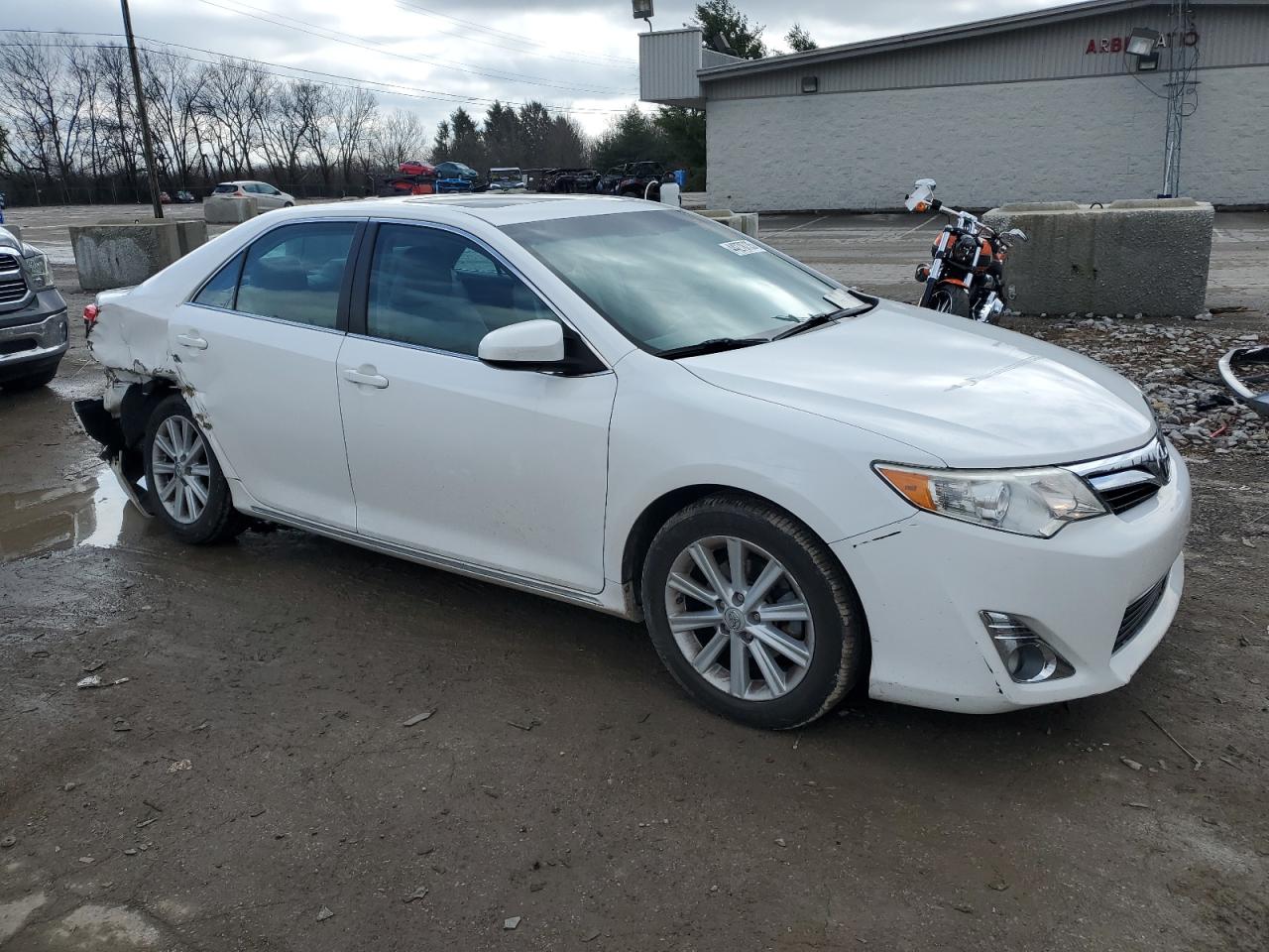 2013 Toyota Camry - Image 4