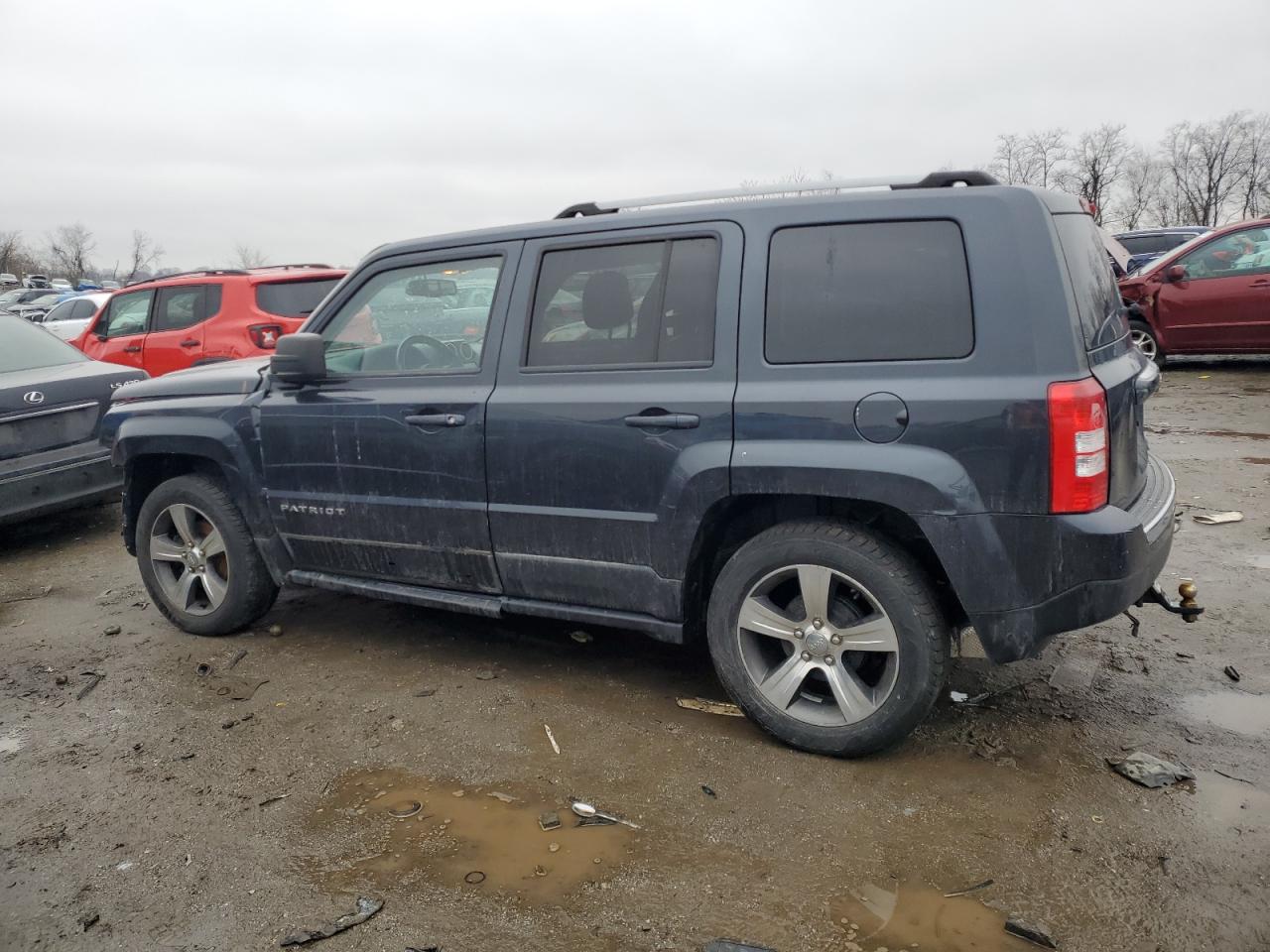 2016 Jeep Liberty (Patriot) - Image 2