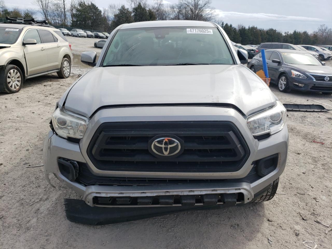 2020 Toyota Tacoma - Image 5