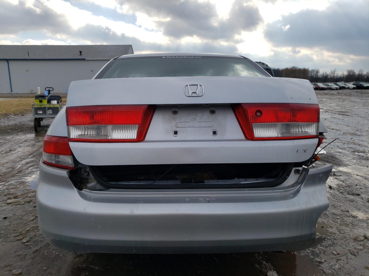2003 Honda Accord - Image 6