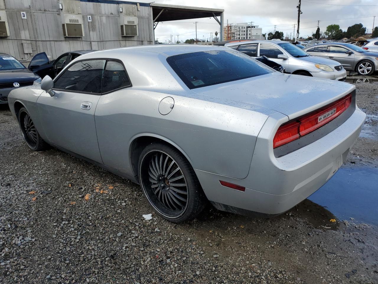 2010 Dodge Challenger - Image 2
