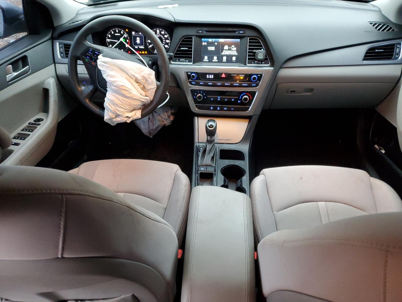 2017 Hyundai Sonata - Image 8