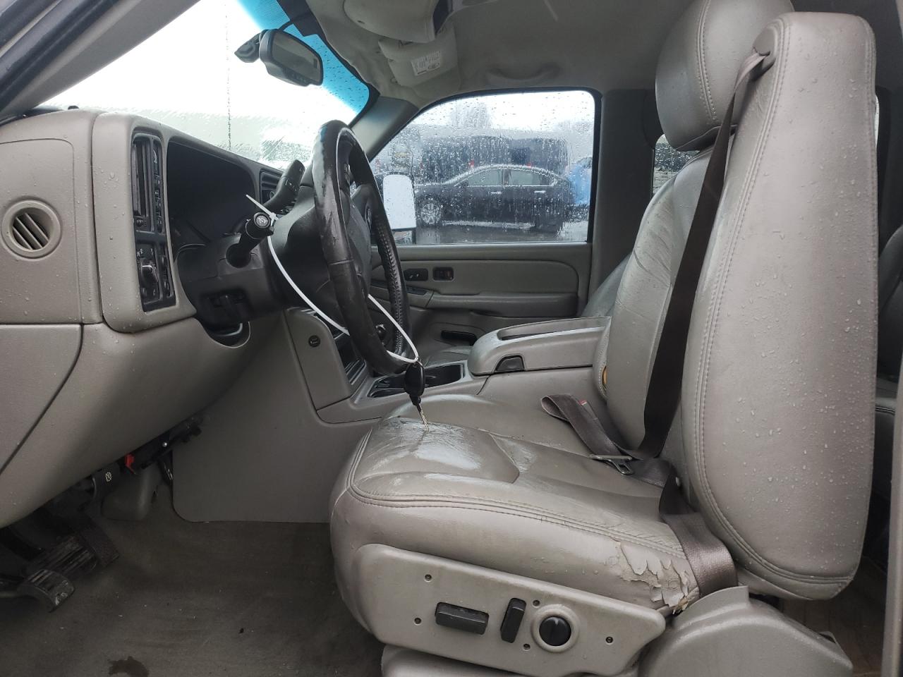 2006 GMC Sierra - Image 7