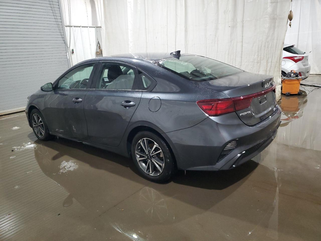 2023 Kia Forte - Image 2