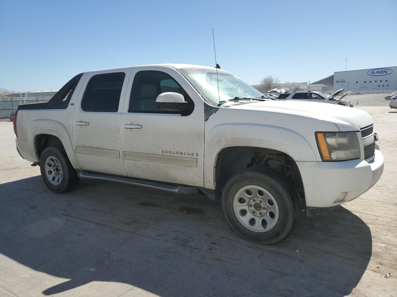 2009 Chevrolet Avalanche - Image 4