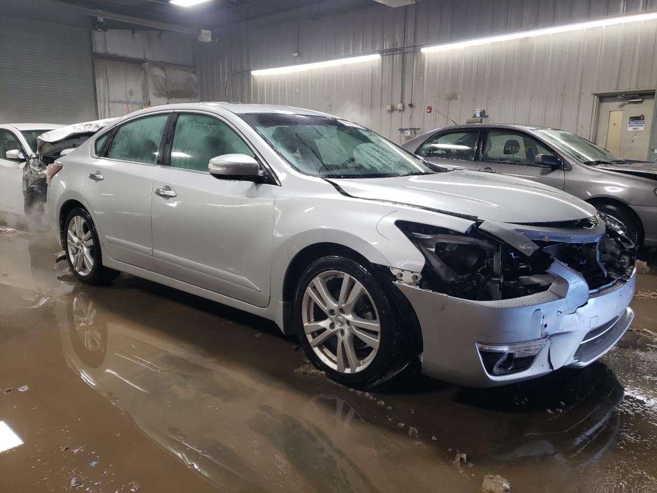 2015 Nissan Altima - Image 4