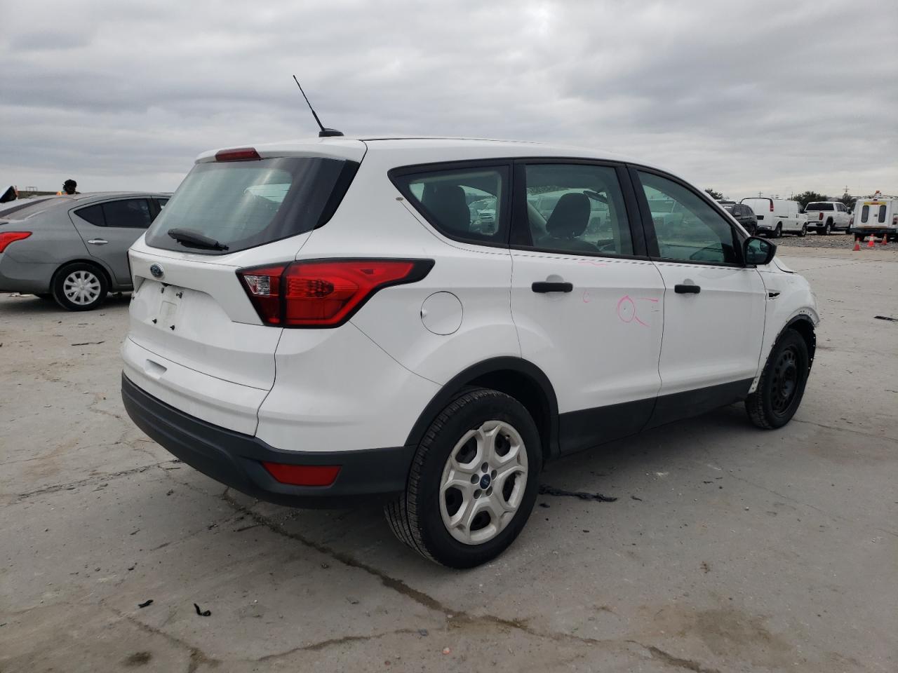 2019 Ford Escape - Image 3