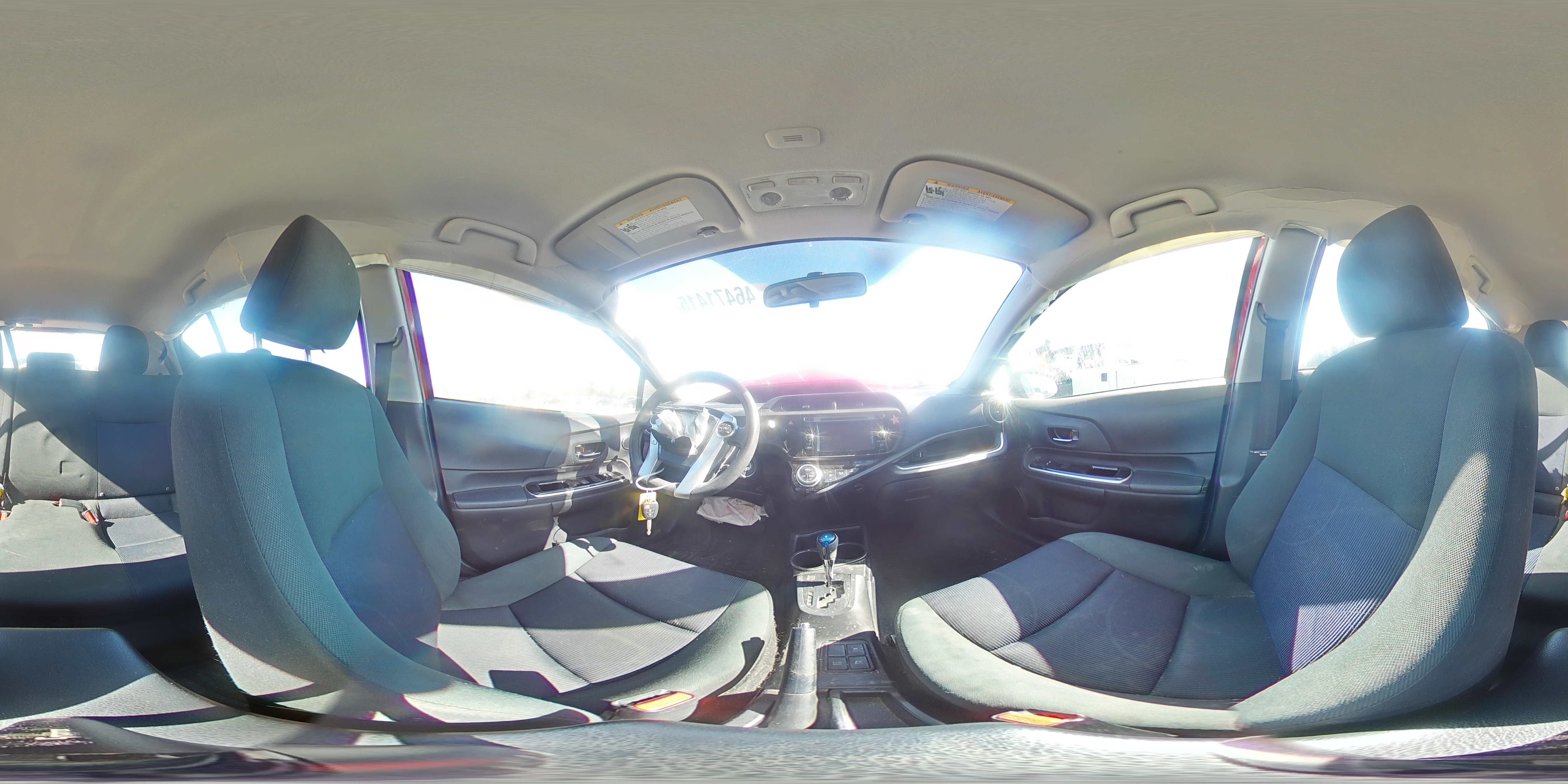 2016 Toyota Prius - Image 13
