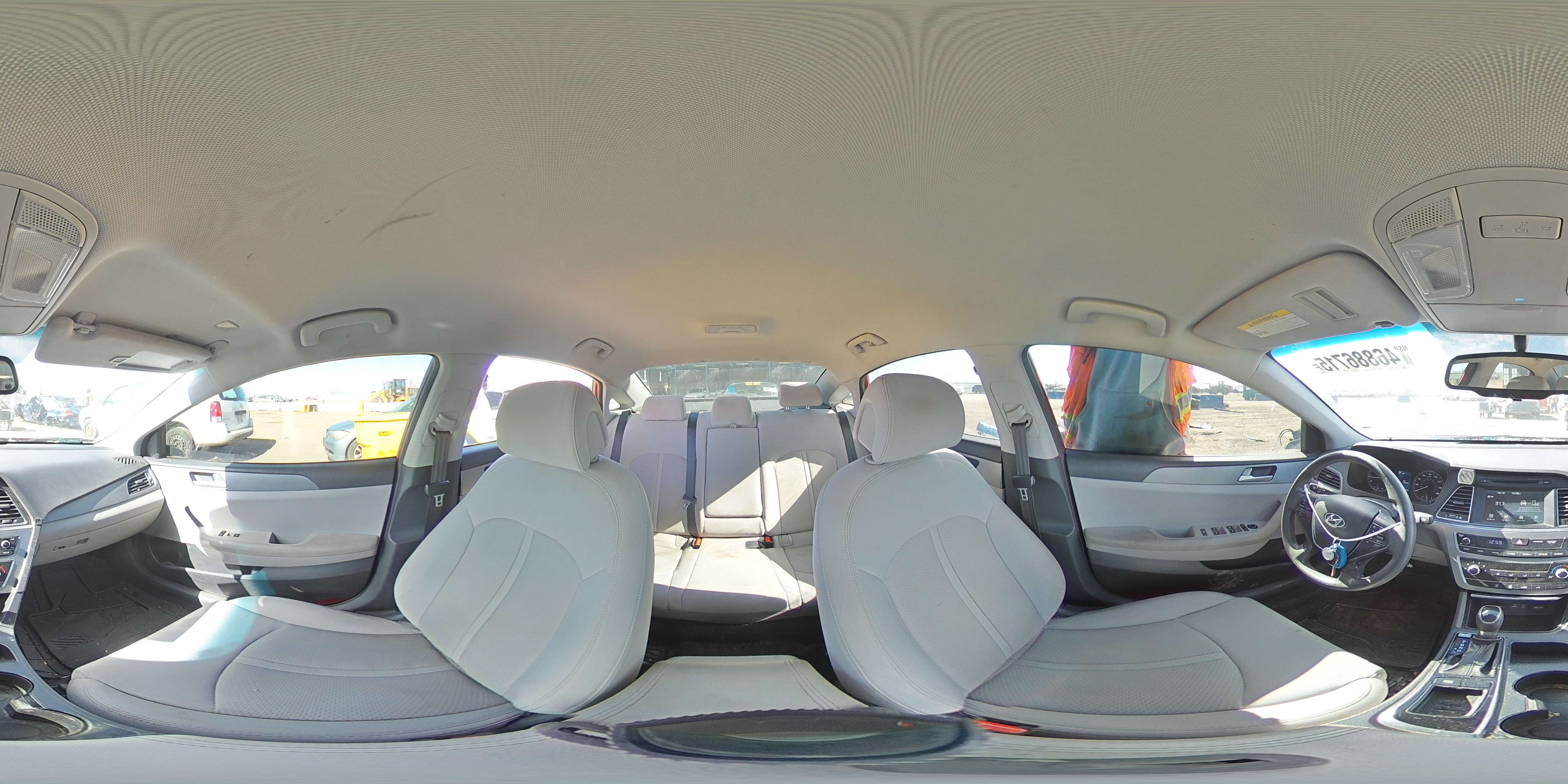 2016 Hyundai Sonata - Image 13
