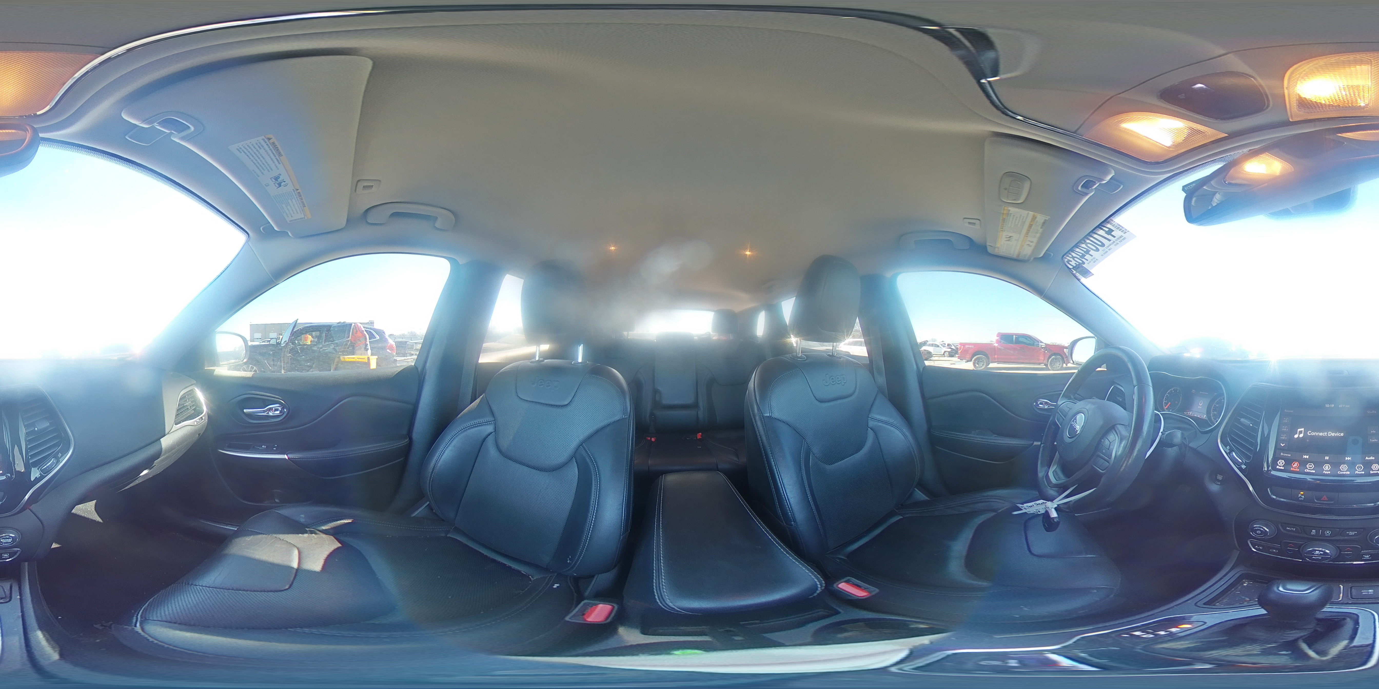 2019 Jeep Grand Cherokee - Image 14