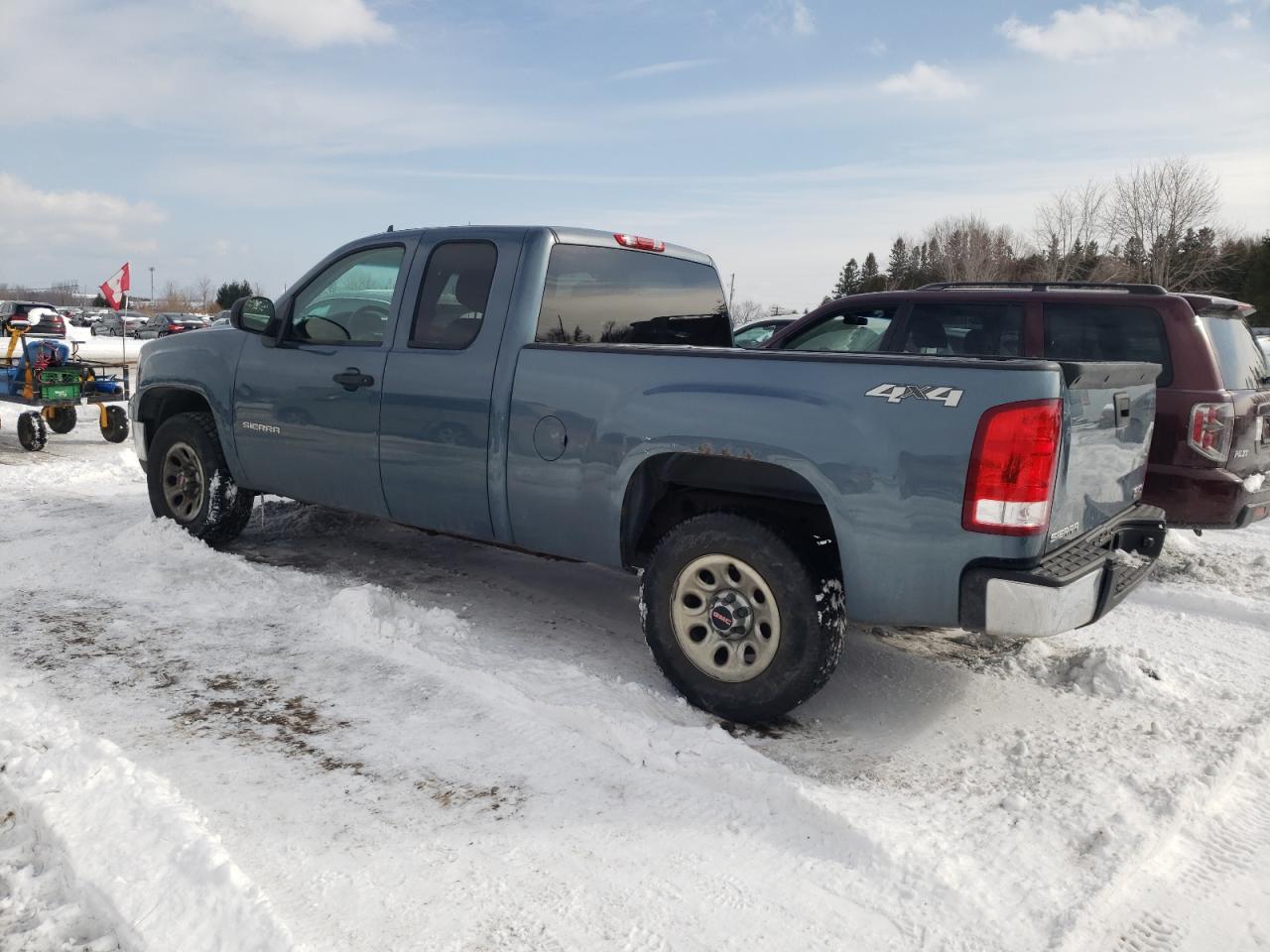 2013 GMC Sierra - Image 2