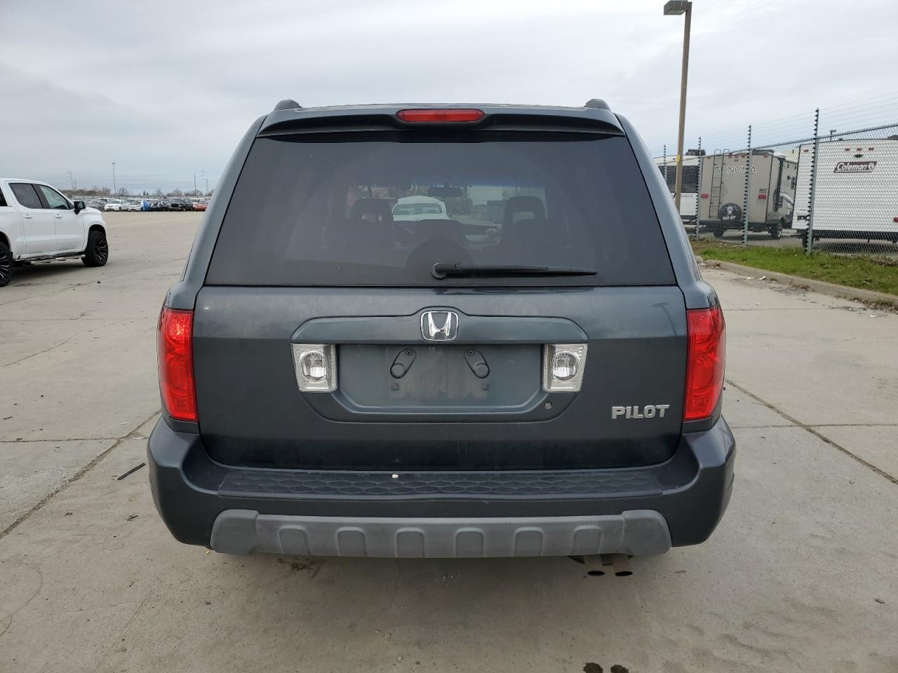 2005 Honda Pilot Exl VIN: 2HKYF18585H522702 Lot: 45813465